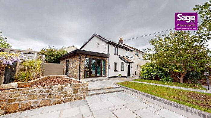 3 Bedroom Semi-Detached House For Sale In Stanley Road, Garndiffaith, Pontypool, NP4
