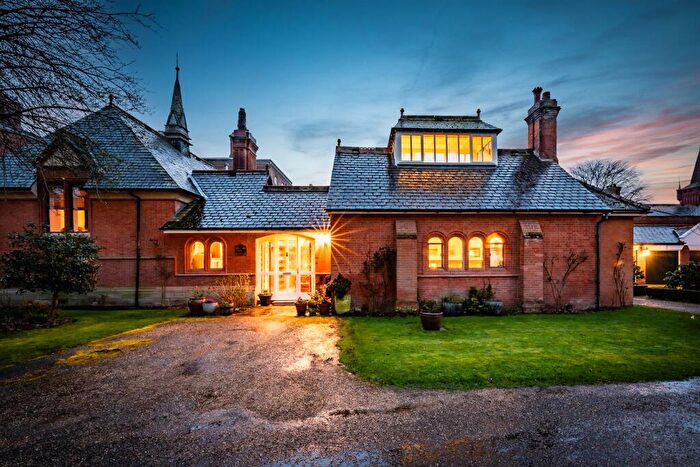 1 Bedroom Cottage For Sale In The Billiard Room, Bostock, CW10