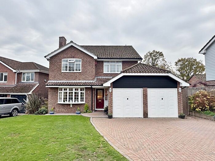 4 Bedroom Detached House For Sale In Burnham Wood, Fareham, PO16