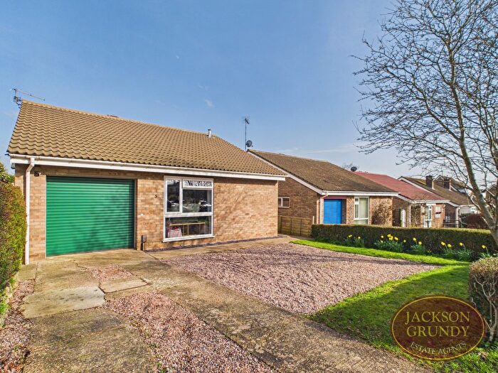 3 Bedroom Detached Bungalow For Sale In Westcott Way, Northampton, NN3