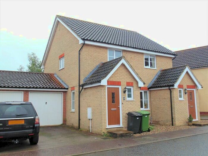 2 Bedroom Semi-Detached House To Rent In Oak Close, Tasburgh, Norwich, NR15