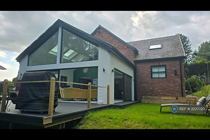 5 Bedroom Detached House To Rent In Glossop, Glossop, SK13