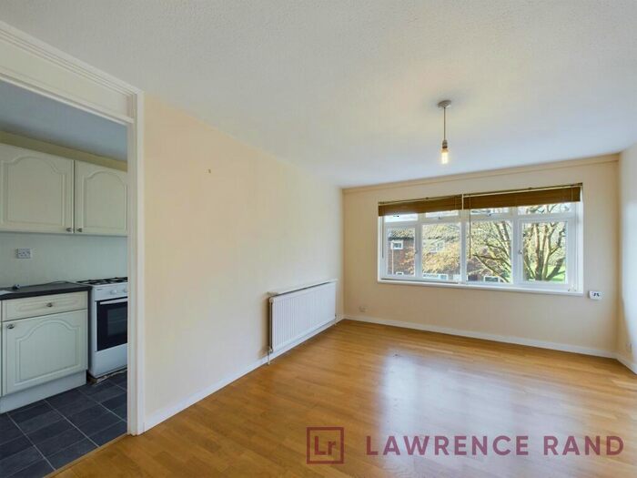 1 Bedroom Maisonette To Rent In Standale Grove, Ruislip, HA4