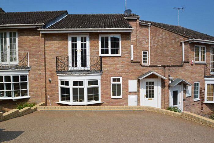 3 Bedroom Terraced House To Rent In Collins Cross, Bishop's Stortford, CM23