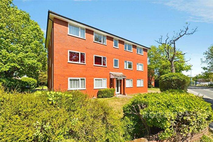 2 Bedroom Apartment For Sale In Brittain Court, Sandhurst, Berkshire, GU47