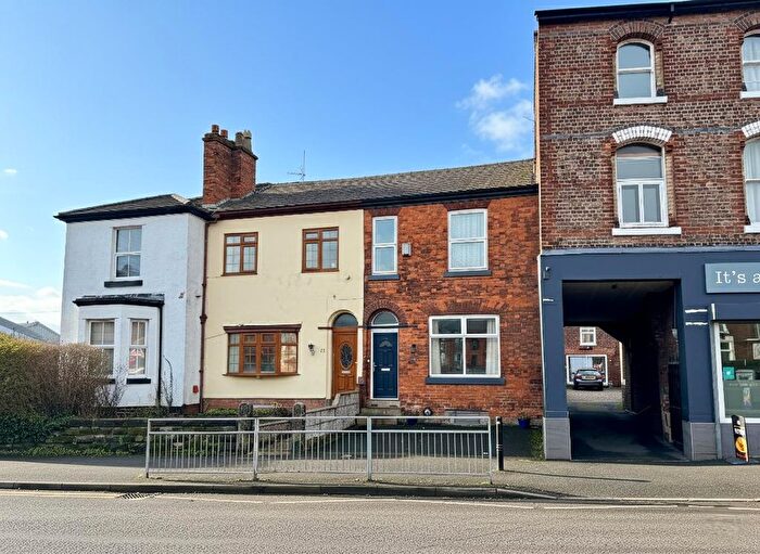 3 Bedroom End Terrace House For Sale In Stockport Road, Altrincham, WA15