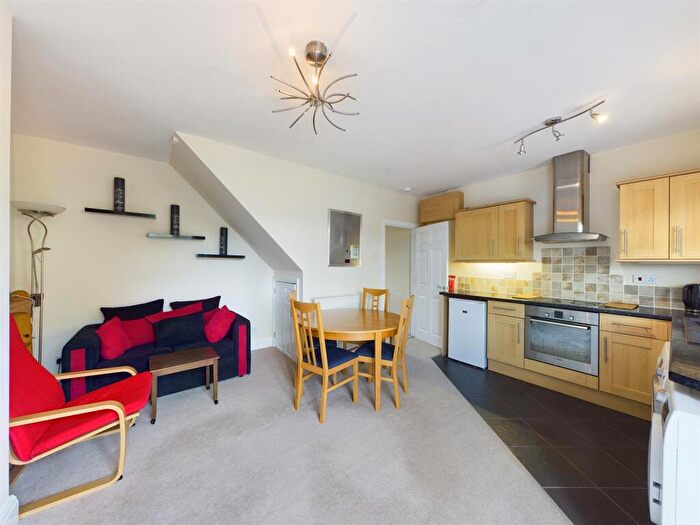 3 Bedroom Private Halls To Rent In Avondale Road, Lancaster, LA1