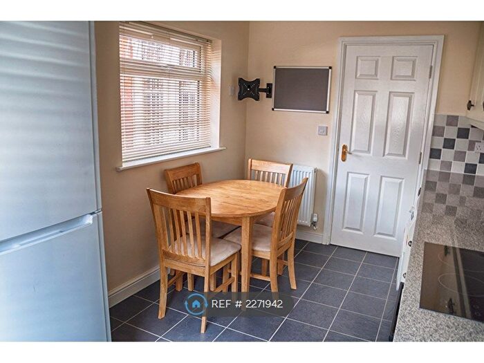 4 Bedroom Terraced House To Rent In Welby Street, Manchester, M13