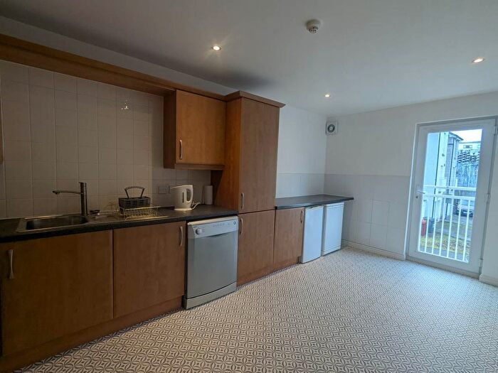 4 Bedroom Town House To Rent In Milnbank Gardens, Dundee, DD1