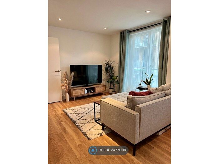1 Bedroom Flat To Rent In Caspian Wharf, London, E3