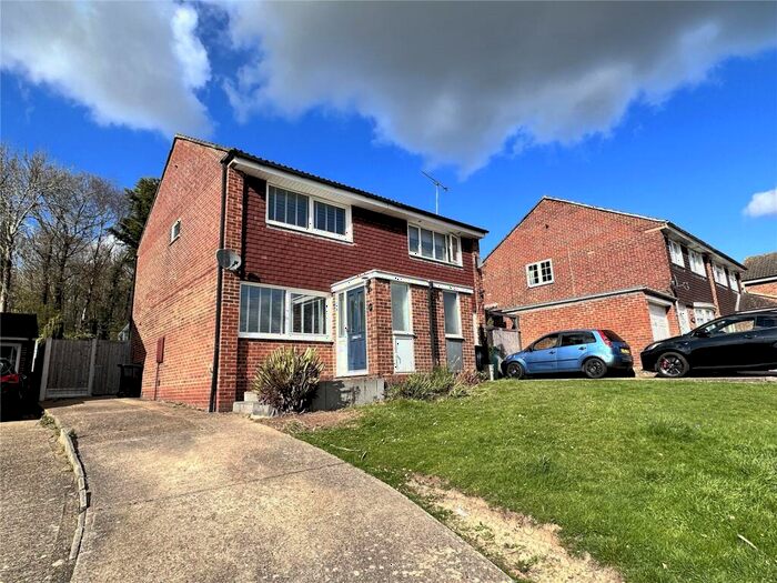 2 Bedroom Semi-Detached House To Rent In Jackdaw Close, CM11