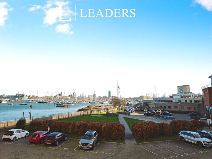 2 Bedroom Apartment For Sale In Rope Quays, Gosport, Hampshire, PO12
