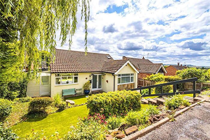 3 Bedroom Detached House For Sale In Brownlow Rise, Totternhoe, Central Bedfordshire, LU6