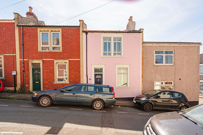 2 Bedroom Terraced House For Sale In Fairfield Place, Southville, Bristol, BS3