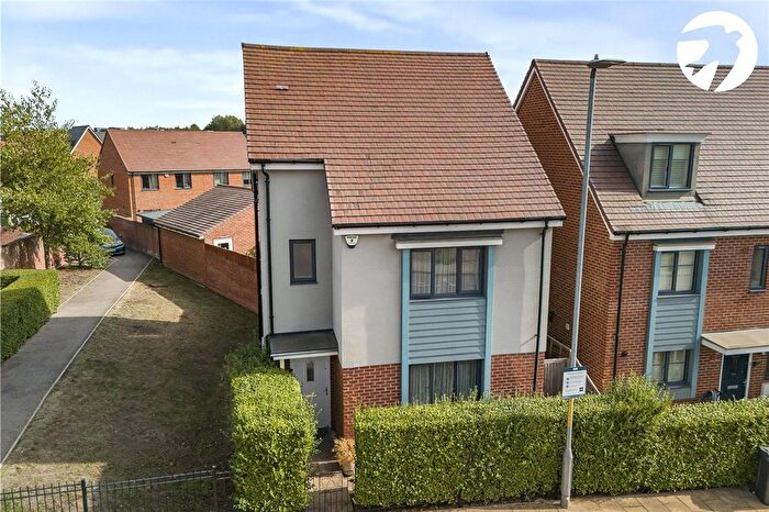4 Bedroom Detached House For Sale In Cherry Orchard, Castle Hill, Ebbsfleet Valley, Swanscombe, DA10