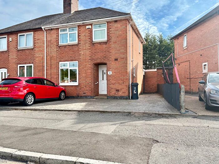 3 Bedroom Semi Detached House For Sale In Dunholme Road, Leicester, LE4