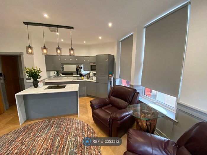 1 Bedroom Flat To Rent In Bank House, West Kirby, Wirral, CH48