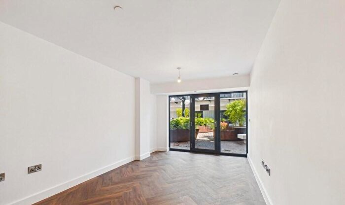 1 Bedroom Flat For Sale In Fountain Court, , Birmingham, B4 - Photo 4