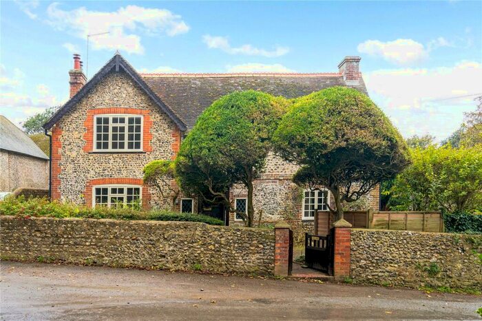 3 Bedroom Detached House To Rent In Telscombe, Lewes, East Sussex, BN7
