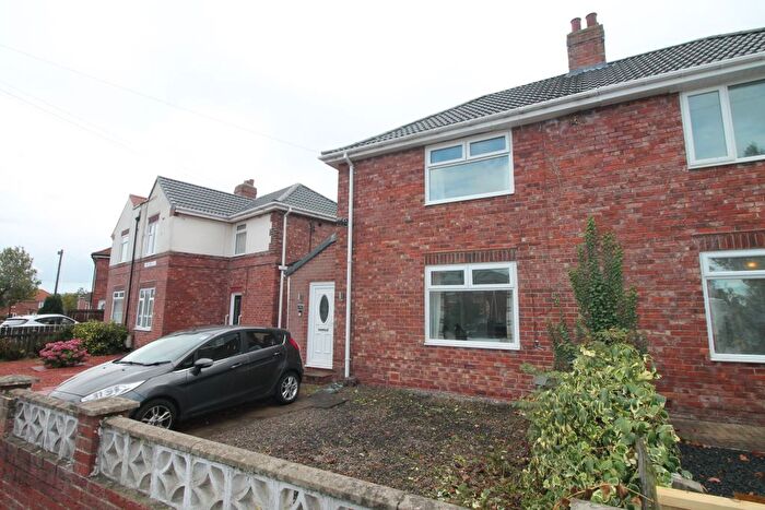 2 Bedroom Semi-Detached House To Rent In Hawthorn Crescent, Harraton, NE38