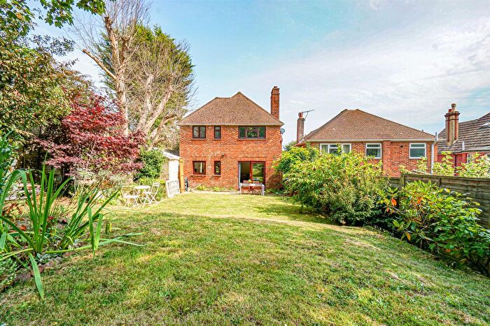 3 Bedroom Detached House For Sale In Downs Road, Hastings, TN34