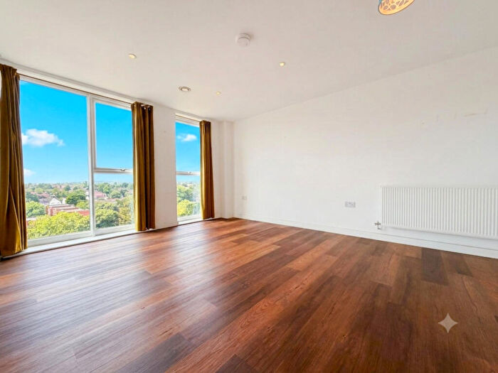 2 Bedroom Flat To Rent In Matthews Close, Wembley, HA9