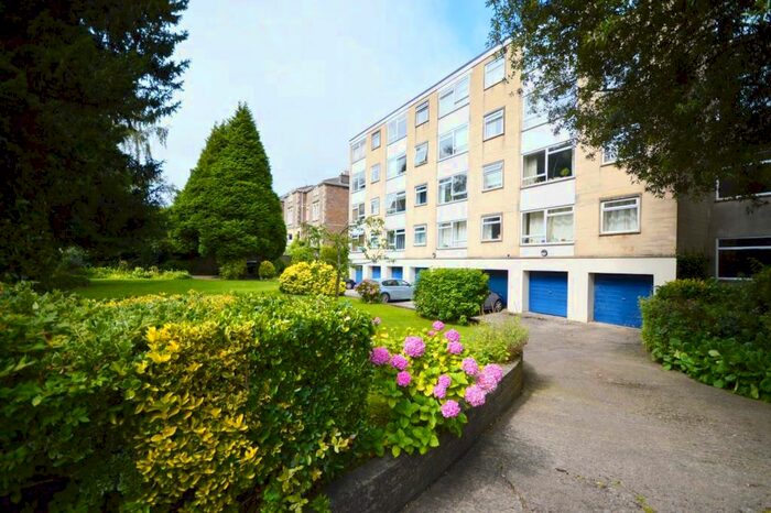 1 Bedroom Flat To Rent In Downfield Lodge, Bristol, BS8