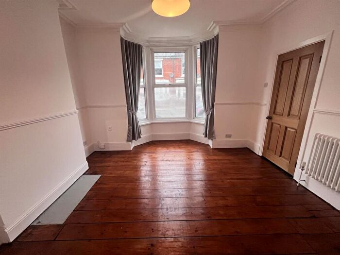 3 Bedroom Terraced House To Rent In Bath Road, Southsea, PO4