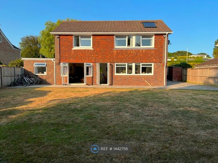 5 Bedroom Detached House To Rent In Cliff Road, Hythe, CT21