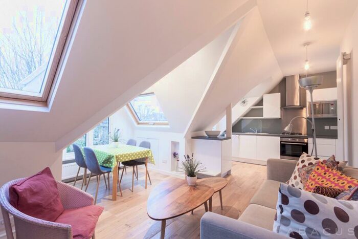 1 Bedroom Flat To Rent In Walm Lane, Willesden Green Village, NW2