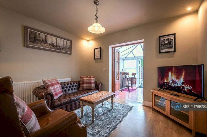 2 Bedroom Semi-Detached House To Rent In Lyndhurst Road, Ashurst, Southampton, SO40