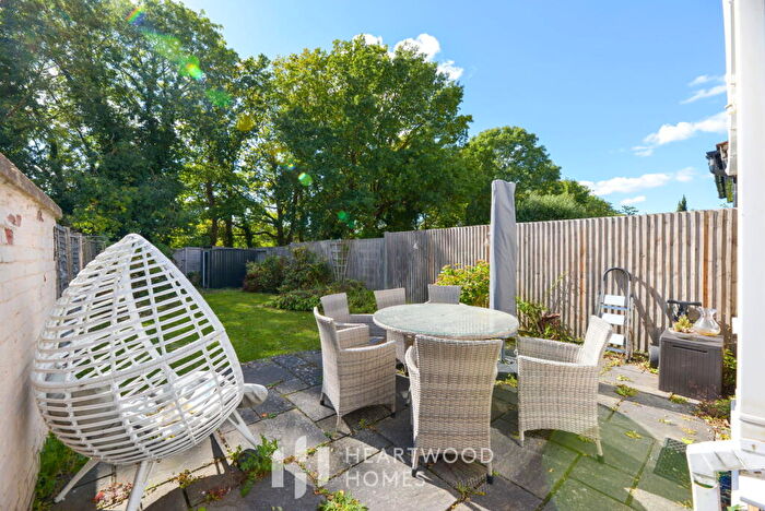 4 Bedroom Semi Detached House For Sale In Colney Heath Lane, St. Albans, AL4