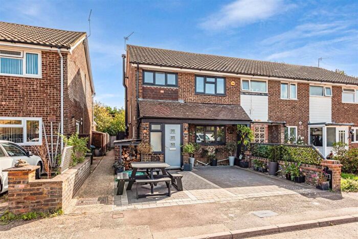 3 Bedroom End Of Terrace House For Sale In Graham Road, Yapton, BN18