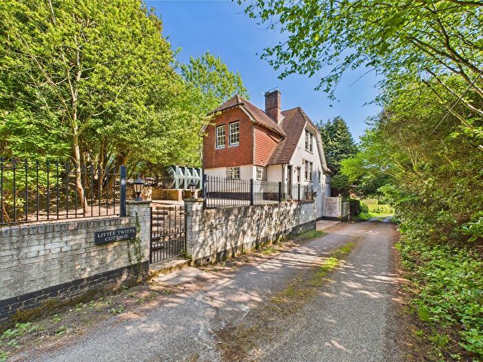 3 Bedroom Detached House For Sale In Five Ashes, Mayfield, TN20