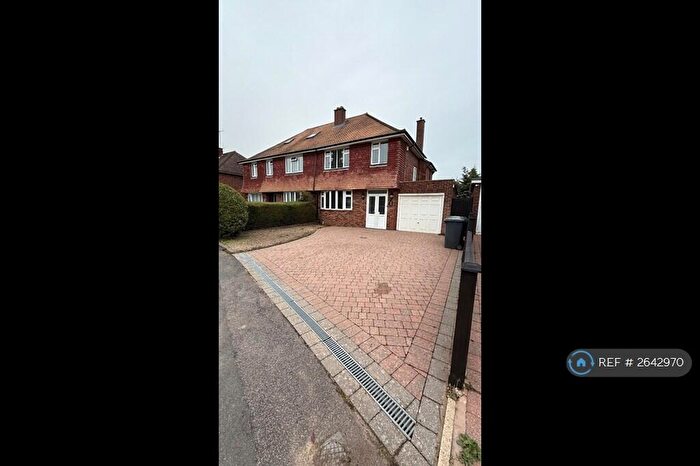 3 Bedroom Semi-Detached House To Rent In The Pastures, High Wycombe, HP13