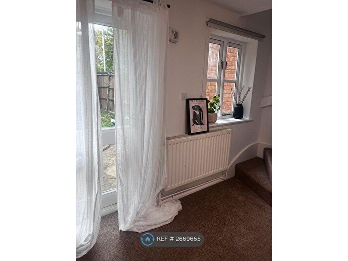 1 Bedroom Terraced House To Rent In Stanshaws Close, Bristol, BS32