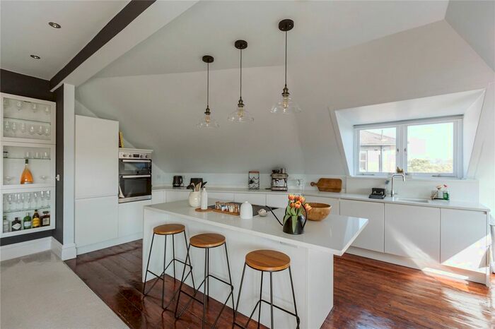 3 Bedroom Flat To Rent In Redland Road, Redland, Bristol, BS6