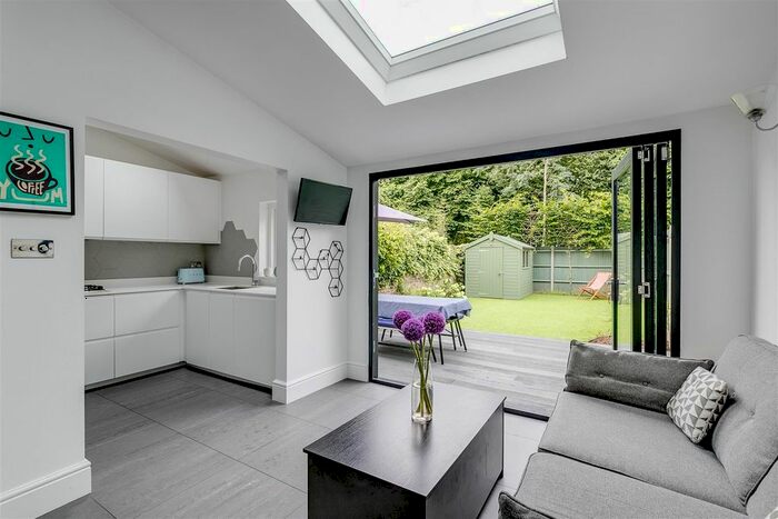 4 Bedroom Property To Rent In Melrose Avenue, London, SW19