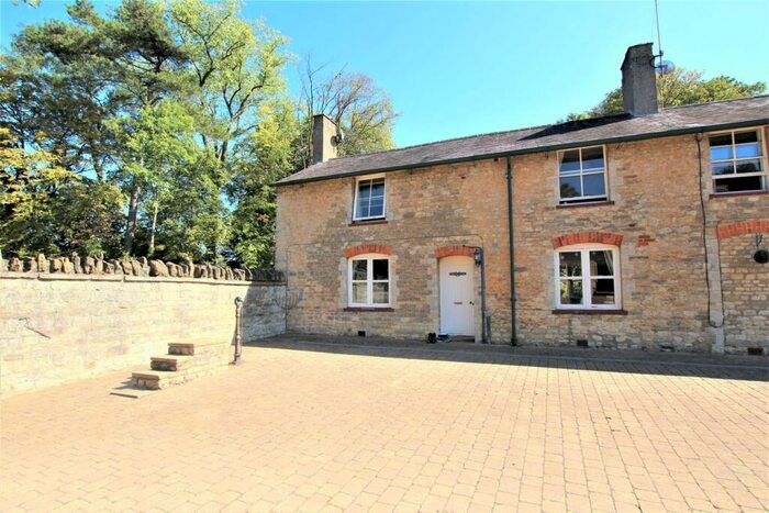 2 Bedroom Cottage To Rent In Lillingstone Lovell, Buckingham, MK18