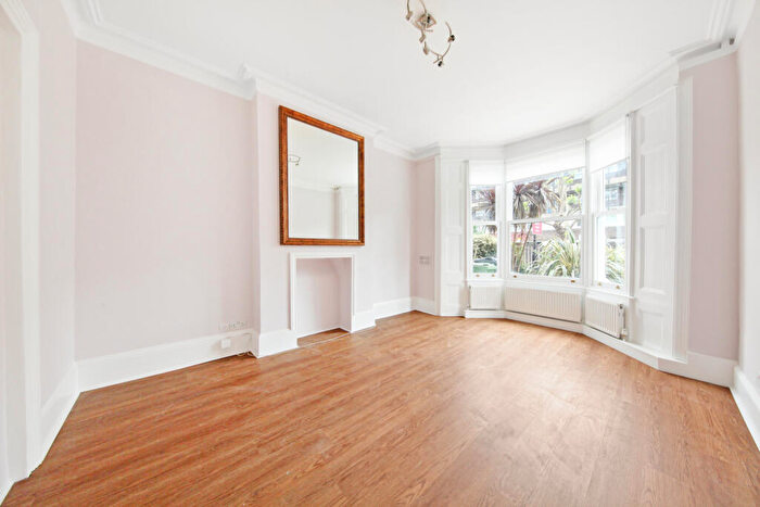 5 Bedroom Terraced House To Rent In St Johns Way, Archway, N19