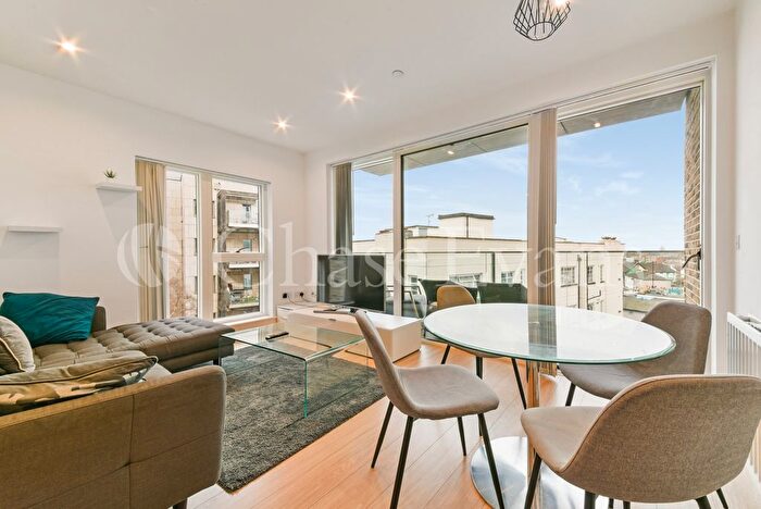 2 Bedroom Flat To Rent In Maraschino Apartments, Morello, Cherry Orchard Road, Croydon, London, CR0