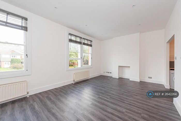 1 Bedroom Flat To Rent In Norwood Road, London, SE24