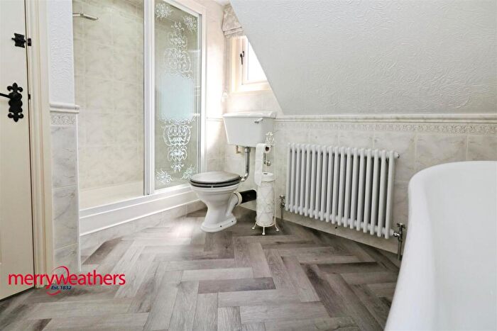3 Bedroom Cottage For Sale In Worksop Road, Aston, Sheffield, S26