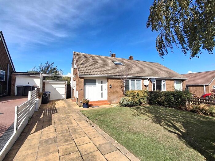 5 Bedroom Semi-Detached House For Sale In Pilgrims Way, Gilesgate, Durham, DH1
