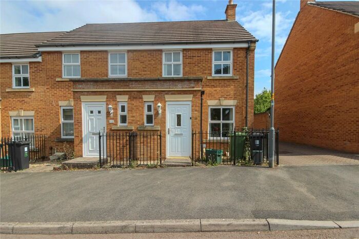 2 Bedroom End Of Terrace House To Rent In Parnell Road, Stapleton, Bristol, BS16