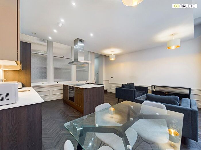 1 Bedroom Flat For Sale In The Levels, Tower Building, Liverpool, L3