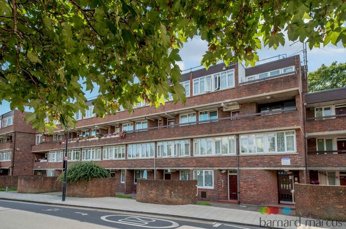 3 Bedroom Flat To Rent In Thessaly Road, Battersea, SW8