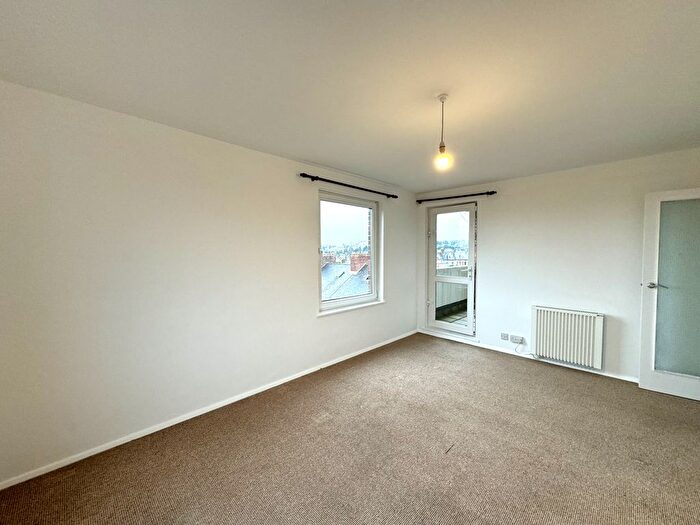 1 Bedroom Flat To Rent In Blackboy Road, Exeter, EX4