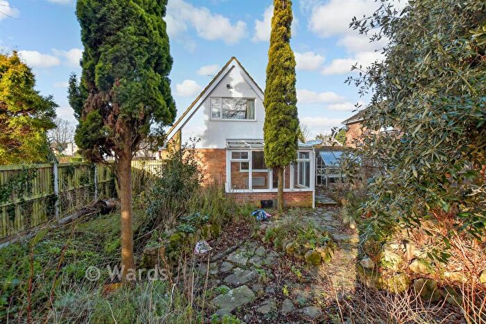 2 Bedroom Detached House For Sale In Harrow Dene, Broadstairs, Kent, CT10