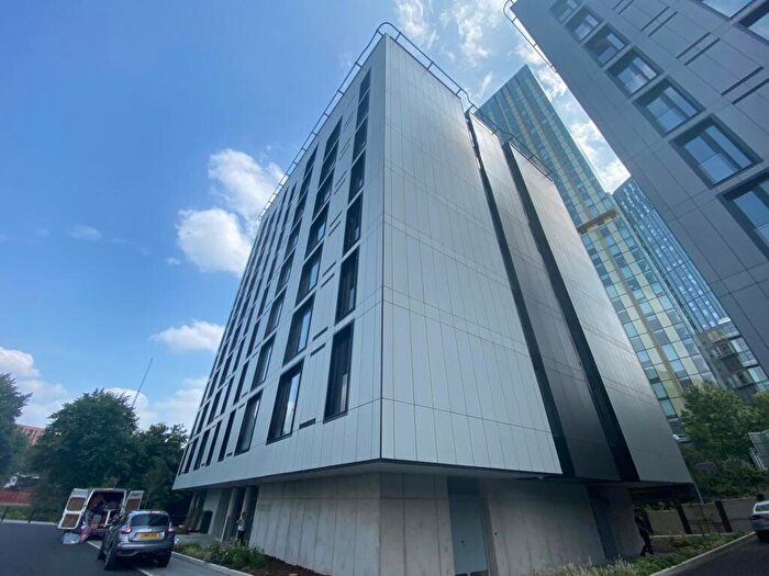 2 Bedroom Apartment To Rent In Marlstone Ave, M3